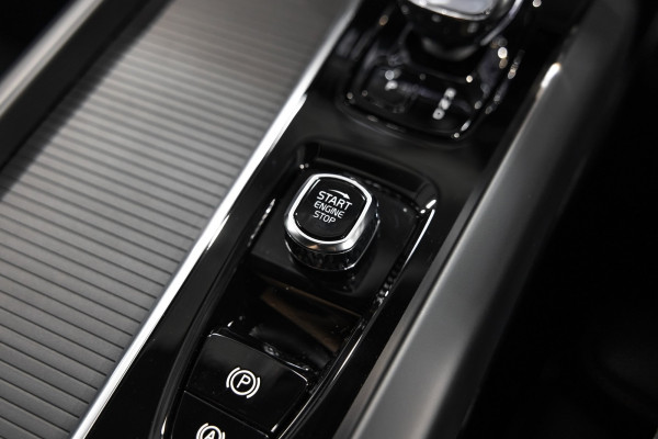 2026 Volvo XC60 UZ B5 AWD Ultra Dark SUV Image 14