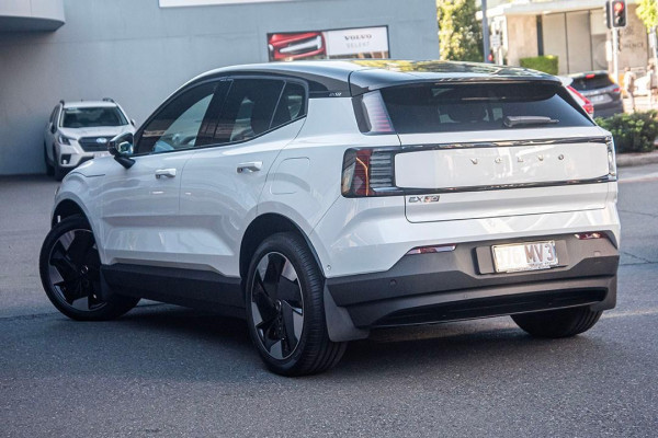 2024 MY25 Volvo EX30  Single Motor Extended Range Ultra SUV Image 4