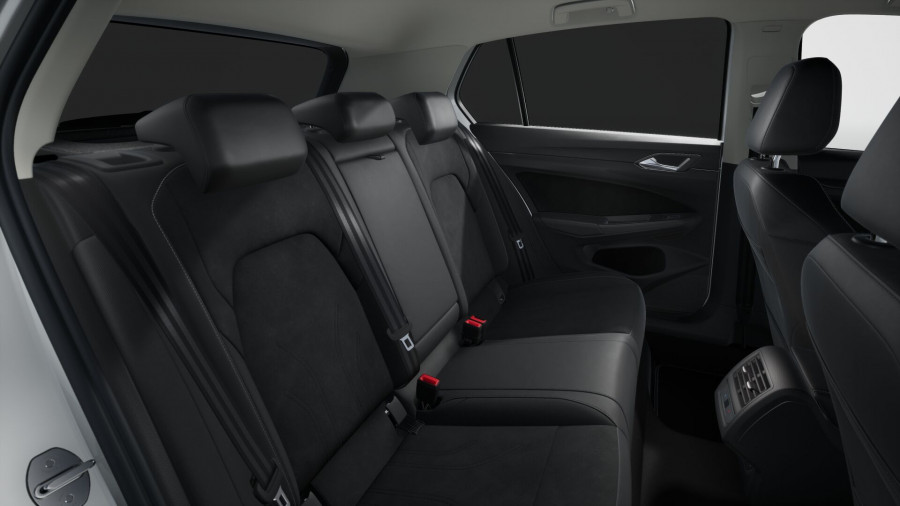 2025 Volkswagen Golf 8.5 110TSI Style Hatch Image 10