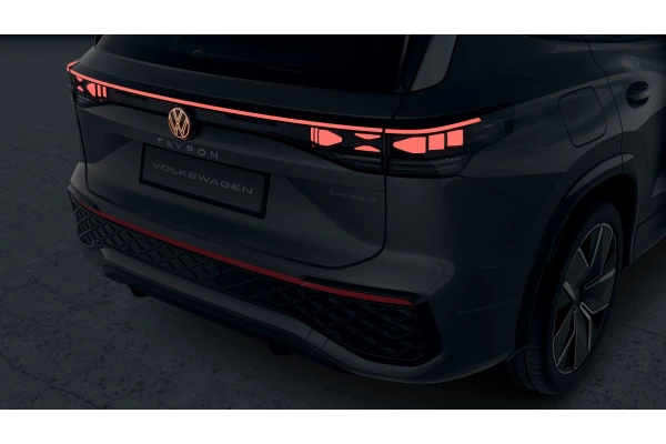 2026 Volkswagen Tayron R4 200TSI eHybrid R-Line SUV Image 5