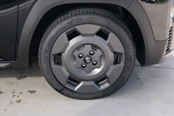 2026 Hyundai INSTER AX.V1 Cross SUV Image 22
