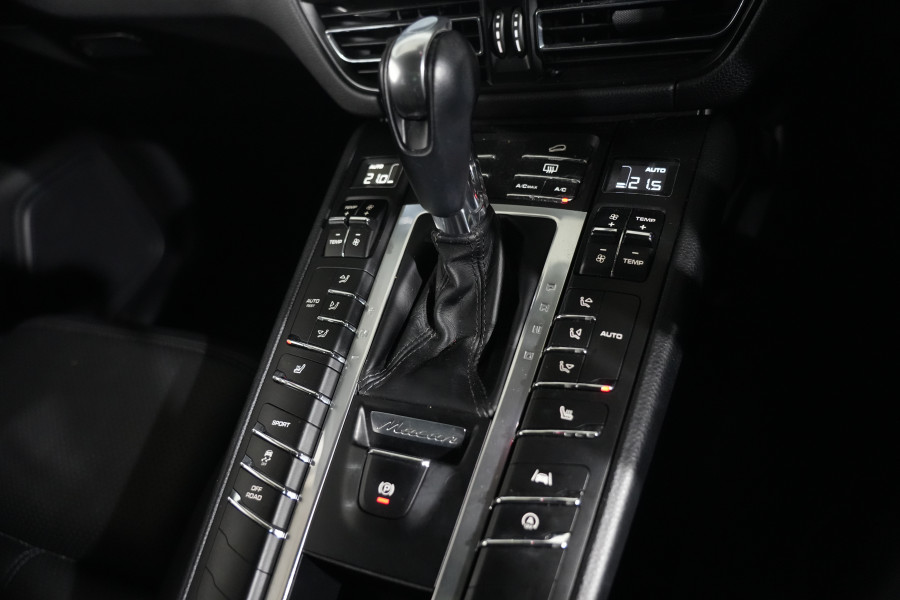 2019 Porsche Macan SUV