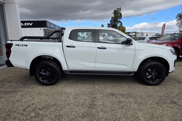 2026 Isuzu D-MAX RG X-RIDER Ute Image 2