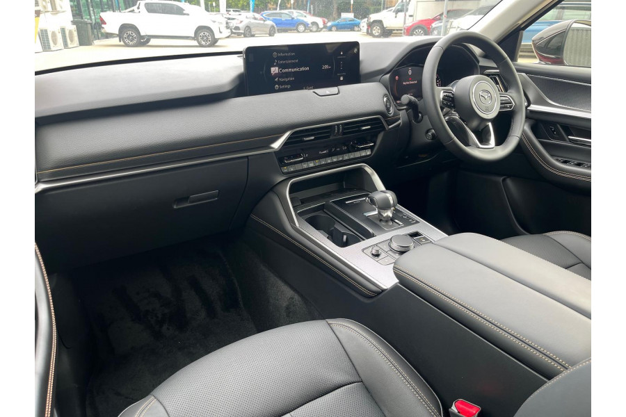 2024 Mazda CX-80 KL G40e GT SUV Image 11