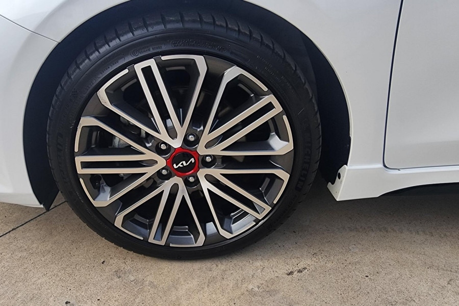 2021 MY22 Kia Cerato BD Sport Hatch Image 31