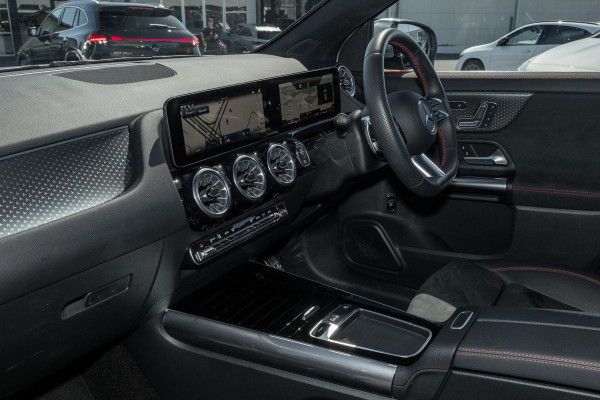 2026 Mercedes-Benz GLA-Class H247 GLA200 SUV image 8