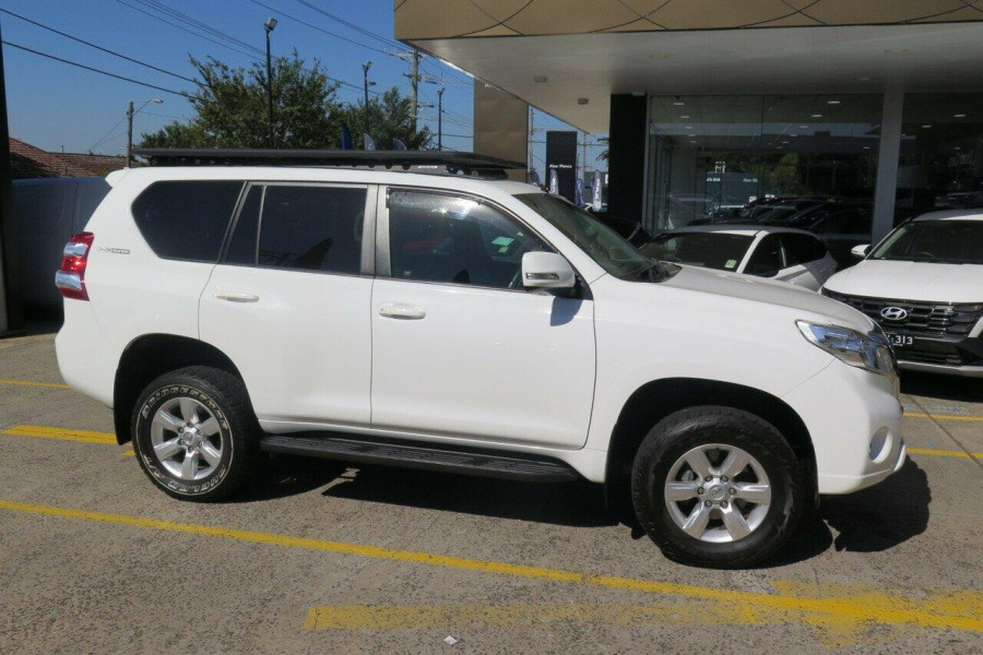 2016 Toyota LandCruiser Prado GDJ150R GXL SUV Image 10