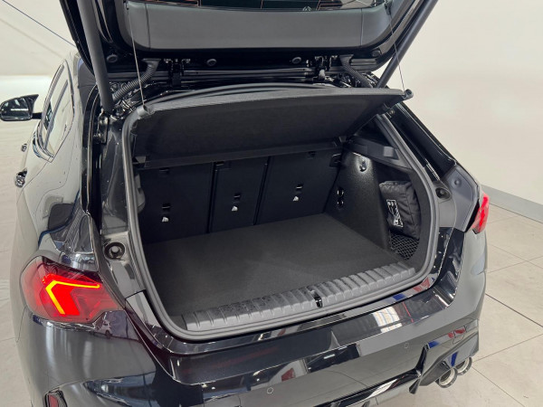 2025 BMW 1 Series F70 M135 xDrive Hatch image 9