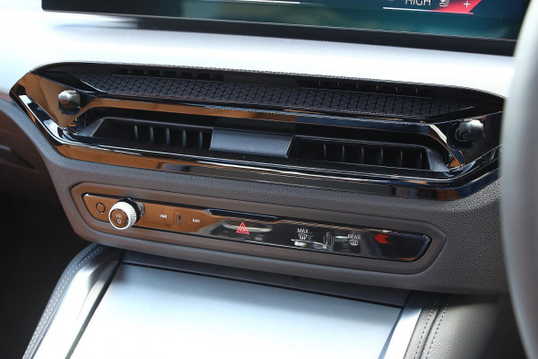 2026 BMW 2 Series G42 230i M Sport Coupe image 15
