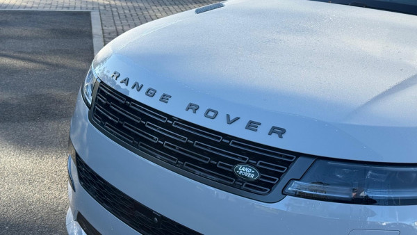 2025 Land Rover Range Rover Sport L461 D350 Dynamic HSE SUV image 3