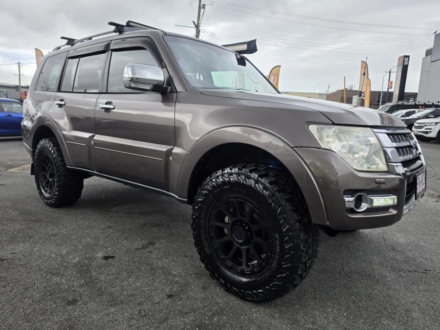 2015 MY16 Mitsubishi Pajero NX GLS SUV Image 5