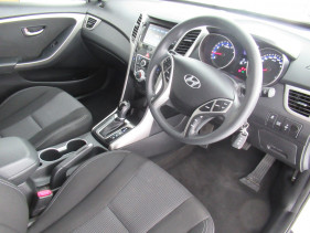 2016 Hyundai I30 GD4 SERIES II MY17 ACTIVE Hatchback