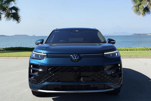 2025 MY26 Volkswagen Tayron R4 195TSI R-Line SUV Image 7