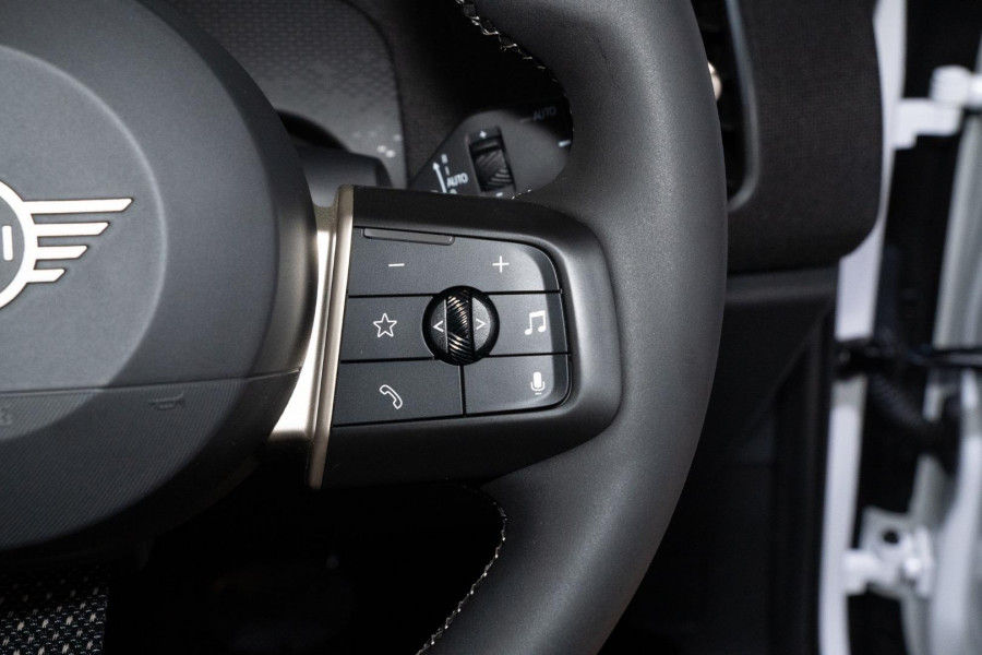 2025 MINI Countryman U25 C Favoured SUV