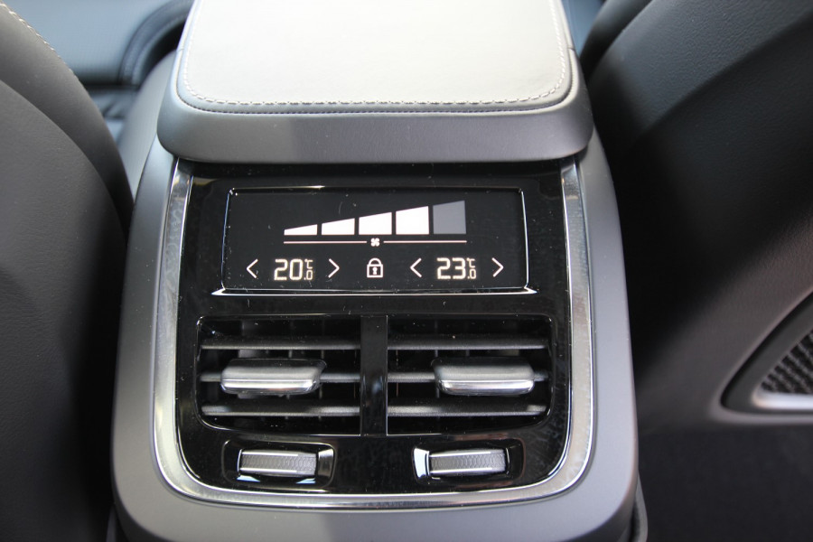 2020 Volvo XC90 L Series D5 R-Design Suv Image 20