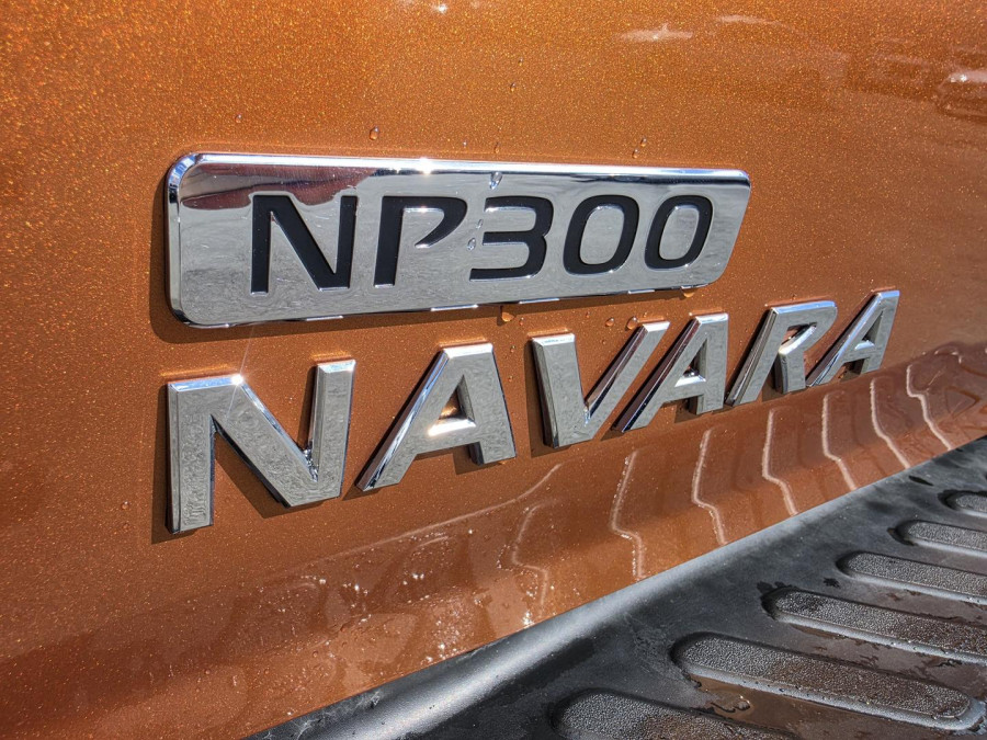 2015 Nissan Navara D23 ST-X Dual Cab Pickup Image 13