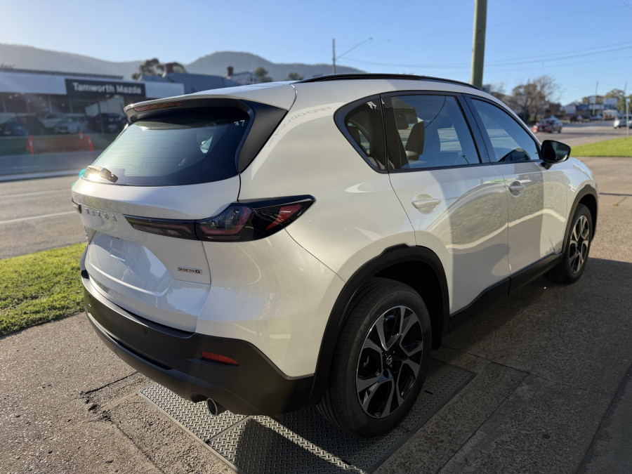 2026 Mazda CX-5 KM Series G25 Touring SUV Image 5