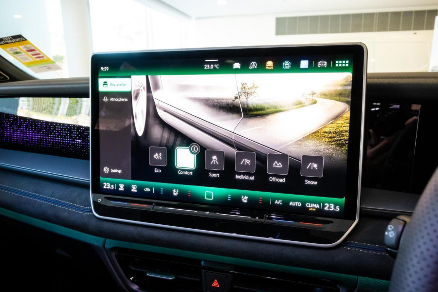2025 Volkswagen Tayron R4 195TSI R-Line SUV