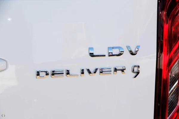 2026 MY24 LDV Deliver 9  MWB Mid Roof Bus Image 2