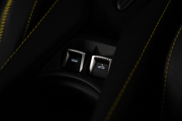 2023 McLaren 720S  Performance Spider Convertible Image 36