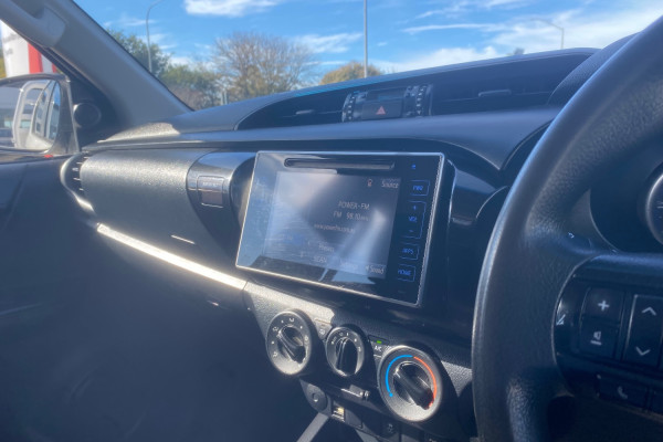 2018 Toyota HiLux  SR Double Cab Pick Up Image 13