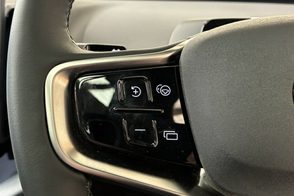 2025 MY26 Volvo EX30 Cross Country  Ultra Twin Motor Performance SUV Image 12