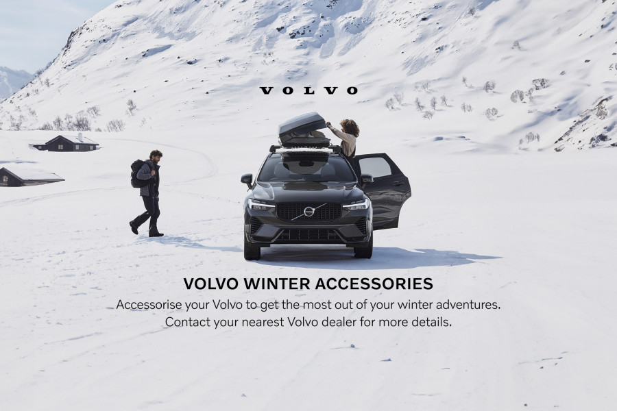 2022 Volvo XC60 T8 Ultimate Recharge PHEV SUV Image 9