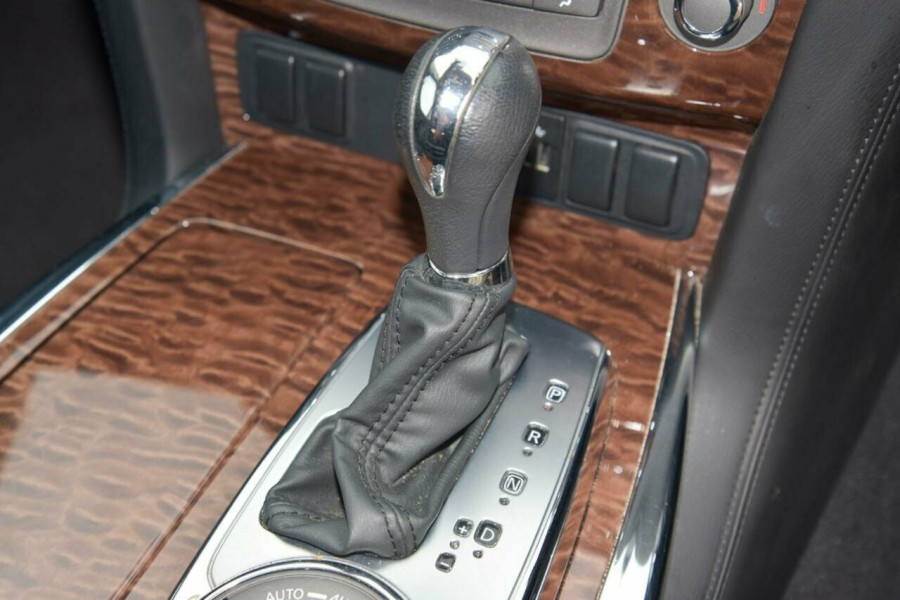 2021 Nissan Patrol Y62 Series 5 Ti SUV Image 10