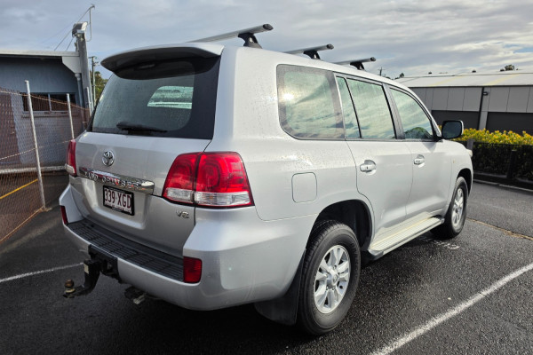 2011 MY10 Toyota LandCruiser VDJ200R GXL SUV Image 10