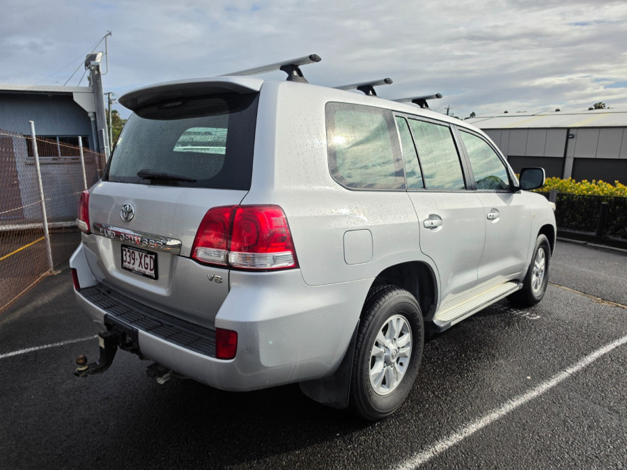 2011 MY10 Toyota LandCruiser VDJ200R GXL SUV Image 10