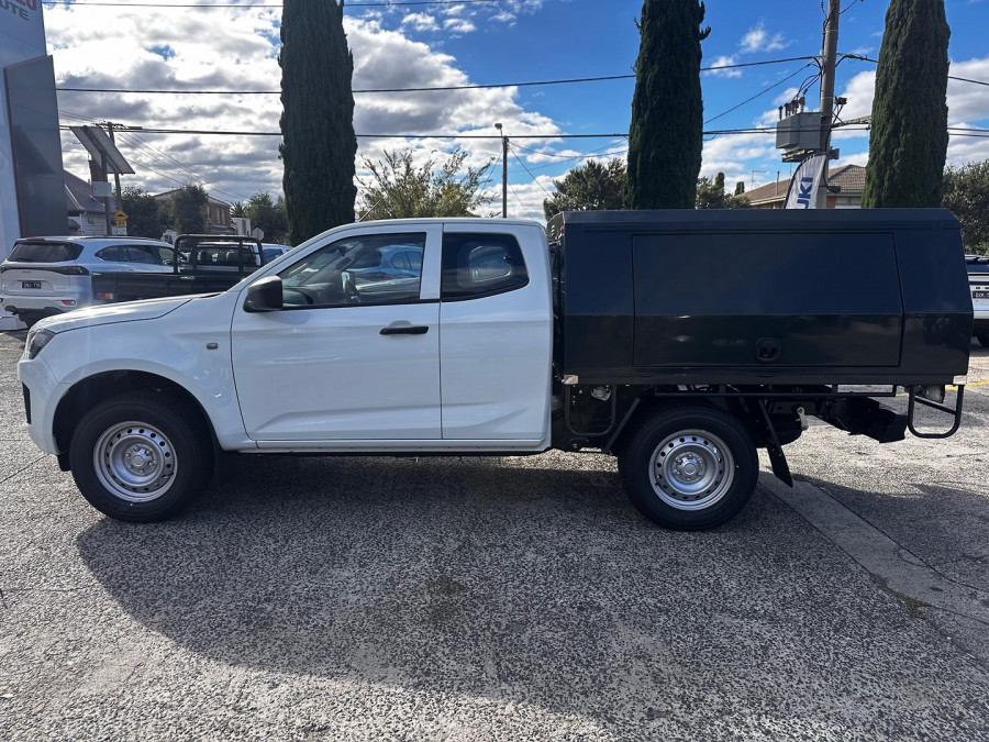 2026 MY25.5 Isuzu D-MAX RG SX Cab Chassis Image 1
