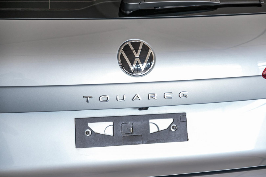 2022 Volkswagen Touareg CR 170TDI SUV Image 10