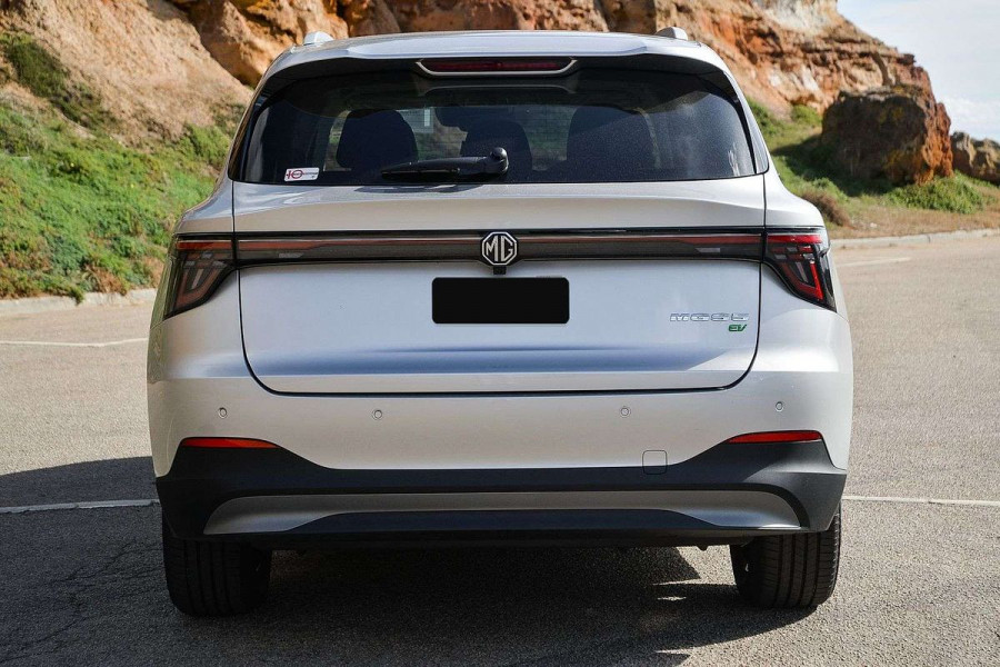 2025 MG MGS5 EV ZS3EM Essence 62 SUV Image 5