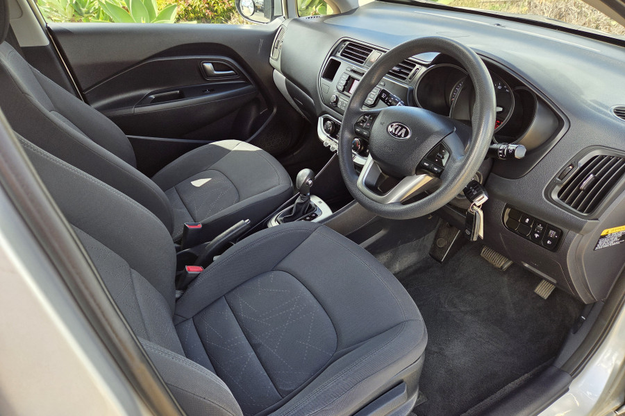2013 Kia Rio UB SLS Hatch Image 9