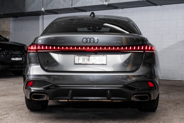 2025 Audi A5 B10 TFSI 150kW S line Sedan image 5