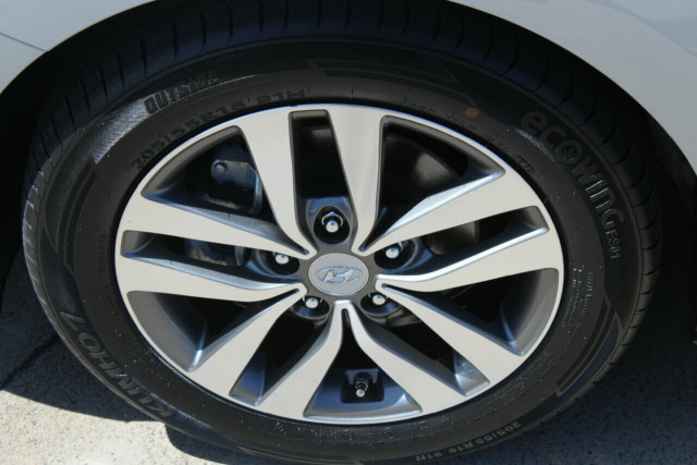 2019 Hyundai i30 PD2 MY19 Active Hatchback Mobile Image 15