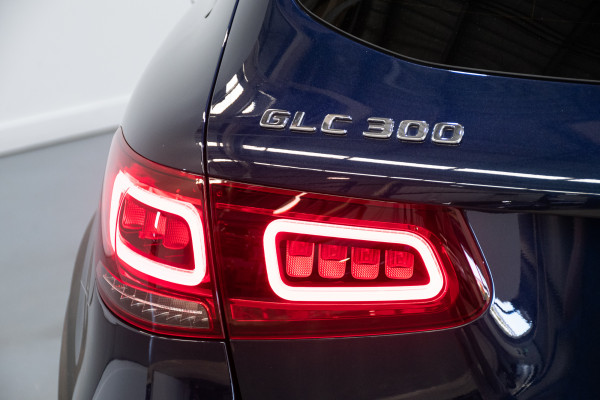 2022 Mercedes-Benz GLC-Class GLC300 SUV Image 11