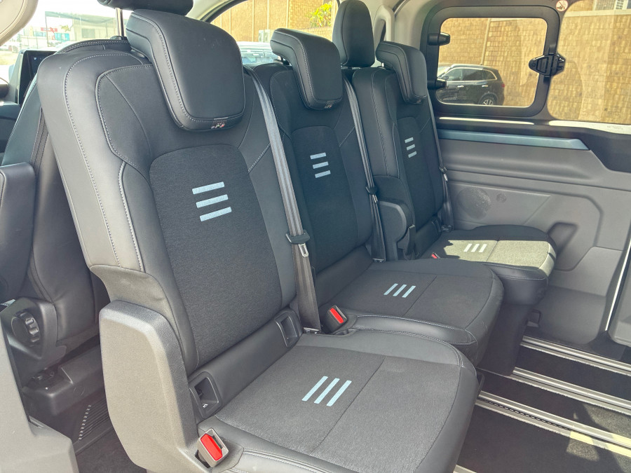 2024 MY24.5 Ford Tourneo AV Active People Mover Image 16