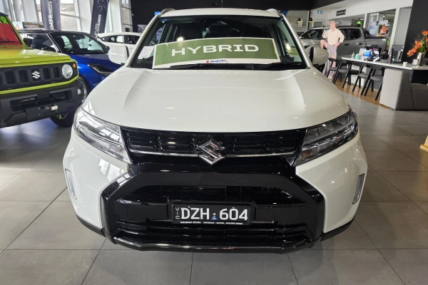 2026 Suzuki Vitara  Turbo Hybrid SUV Image 2