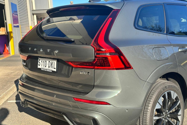 2025 MY26 Volvo XC60 UZ Ultra B5 Dark SUV Image 3