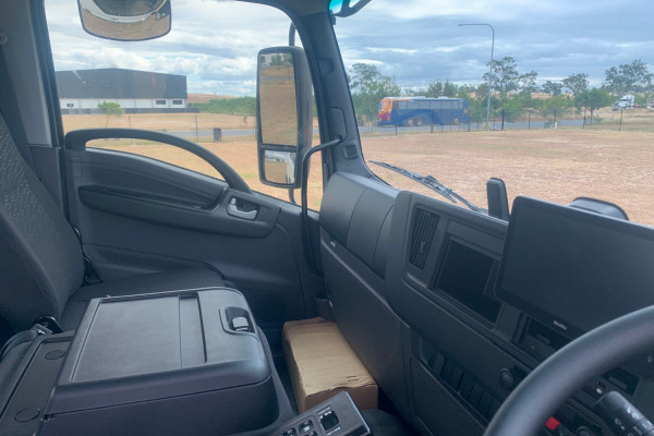 2025 Isuzu FXR 170-355 AT R57 Cab Chassis Image 13