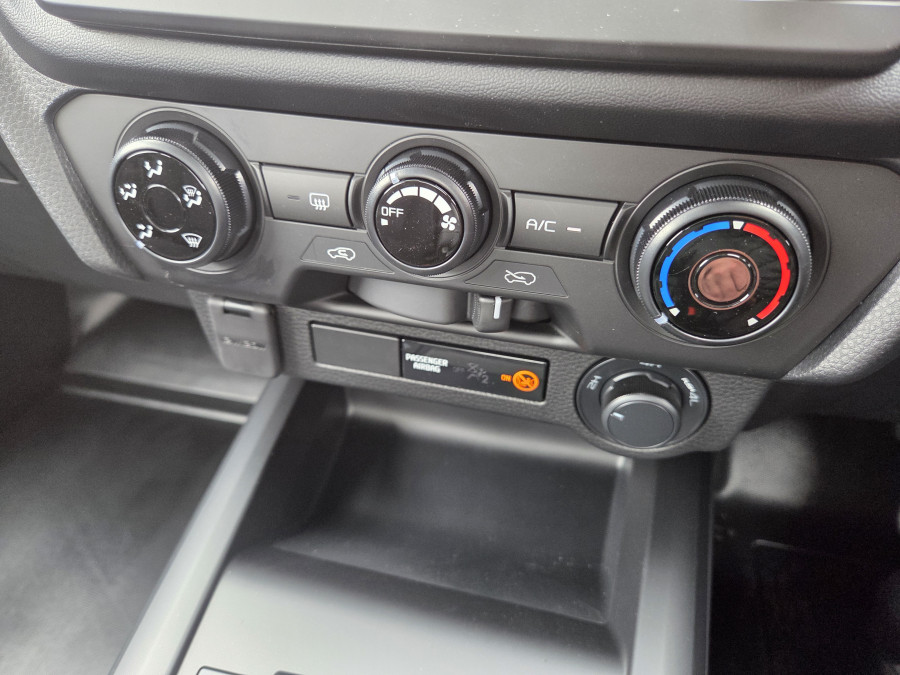 2026 Isuzu D-MAX RG SX Cab Chassis Image 15