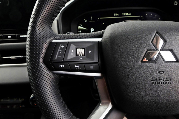 2025 Mitsubishi Outlander ZM LS SUV Image 12