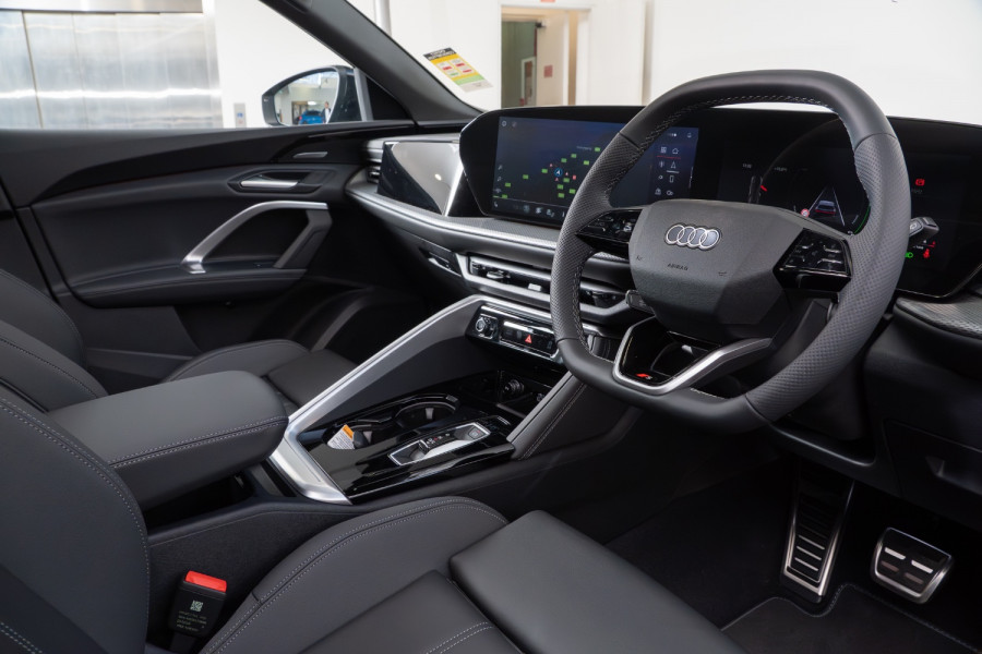 2026 Audi Q5 e-hybrid 270kW SUV