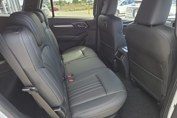 2025 MY25.5 Isuzu MU-X RJ LS-T SUV Image 10