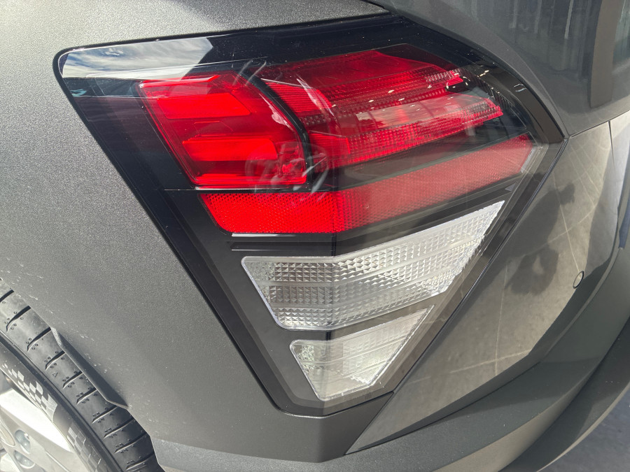 2025 MY26 Hyundai KONA SX2.V3 Hybrid SUV Image 15