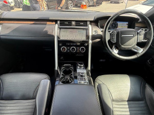 2018 Land Rover Discovery Series 5 HSE Luxury SUV