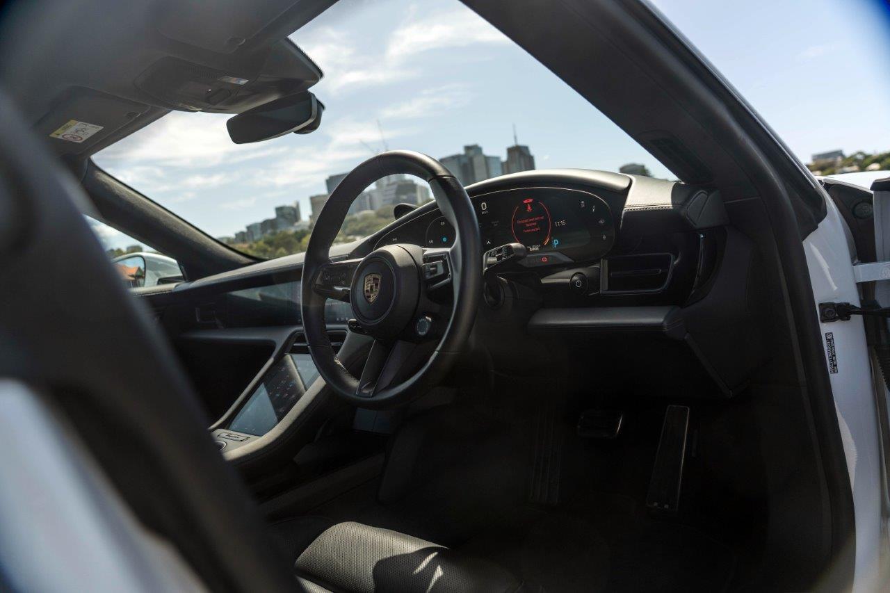 2020 Porsche Taycan Turbo S Coupe Image 9