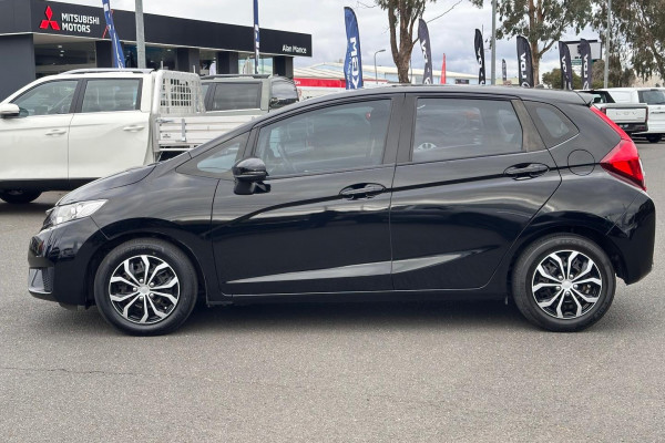 2015 Honda Jazz GF VTi Hatch Image 5