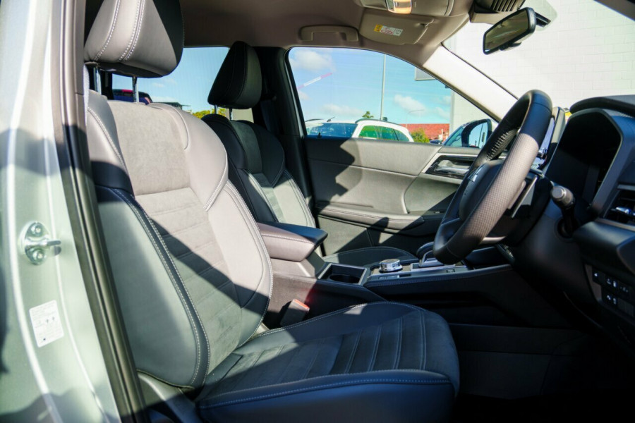 2024 Mitsubishi Outlander ZM PHEV Aspire SUV Image 19